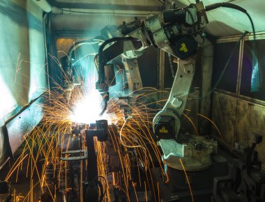 Otomotiv endüstriyel robot kaynak