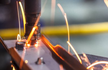 Bir araba fabrikasında Punta kaynak makine, otomotiv bölümü