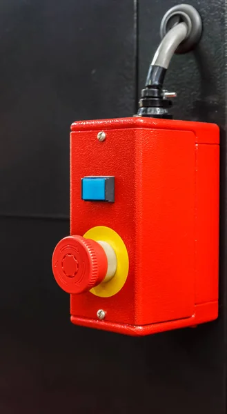 Διακόπτης Έκτακτης Ανάγκης Κόκκινο Κουμπί Που Χρησιμοποιούνται Βιομηχανικές Εγκαταστάσεις Χρόνος — Φωτογραφία Αρχείου