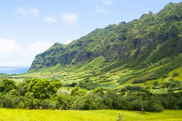 Kaawa valley with sun oahu island hawaii united states — Stock Photo, Image