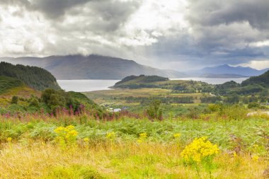 dramatik bir Kuzey İskoçya fiyort Panoraması