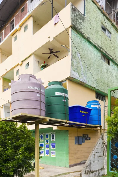 Watertanks in Panama City — Stockfoto