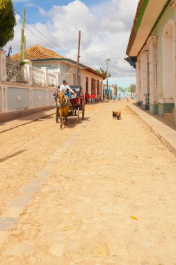 Trinidad, sokaklarında turistler için konser
