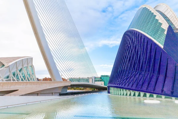 Agora byggnaden och bron av Santiago Calatrava Valencia — Stockfoto