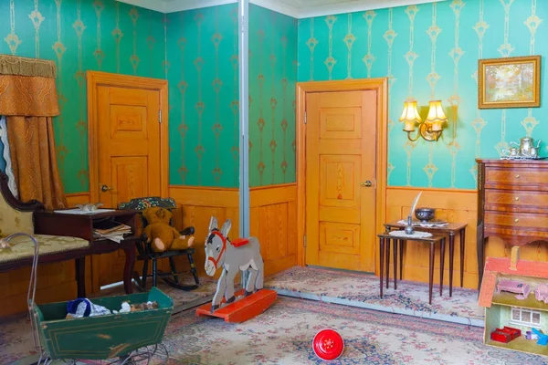 Arbaer υπαίθριο Μουσείο εσωτερική άποψη του δωμάτιο s παιδιών με το gam — Φωτογραφία Αρχείου