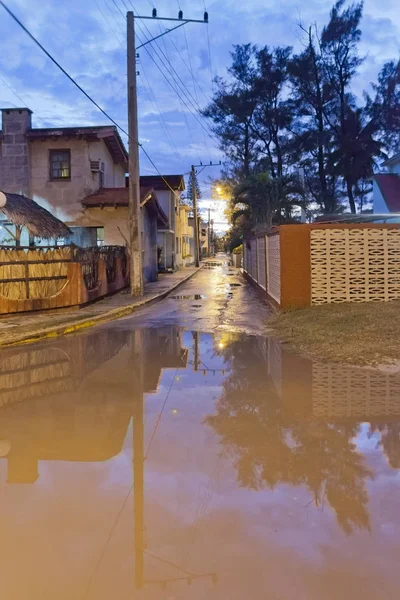 Varadero overstroomde weg na het Onweer — Stockfoto