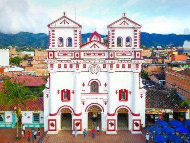 Church of Our Lady Carmen Guatape içinde havadan görünümü