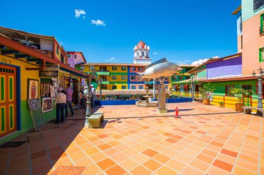 Plaza de Zocalos Guatape Colombia