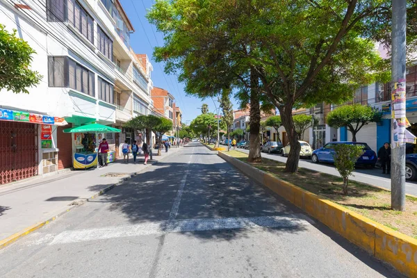 Sucre Bolivia Venezuela avenida por la mañana —  Fotos de Stock