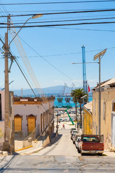 Chile Callejón de Coquimbo en dirección al mar — Foto de Stock