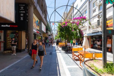 Tarihi merkezde Arjantin Cordoba geçidi