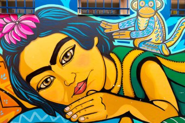 Arjantin Cordoba duvar resmi Hintli kızların rahatlamasını temsil ediyor.