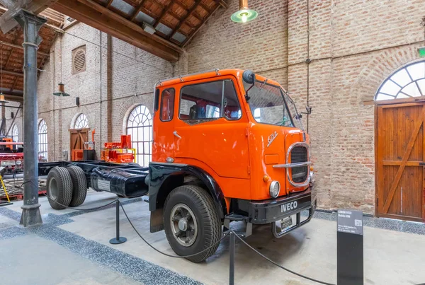 Argentina Museo industrial de Córdoba camión viejo Iveco — Foto de Stock