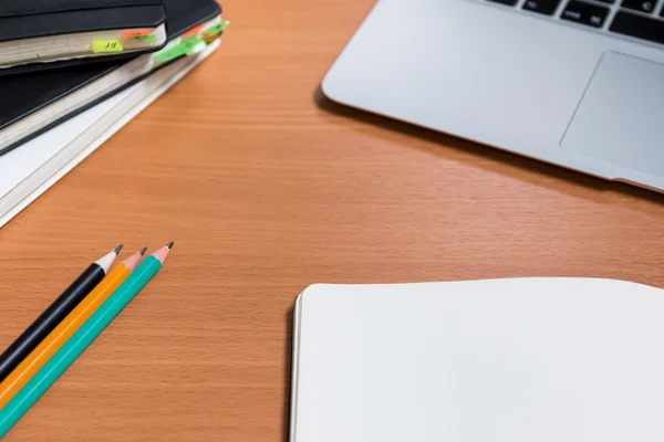 Kağıt defter defter ile