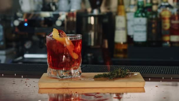 Roasting of rosemary for a cocktail — Stock Video