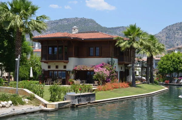 Summer house near the river