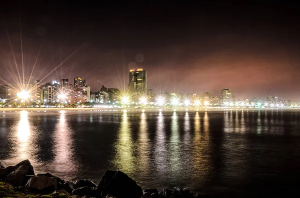 Night view of the coastline of Santos beach, Brazil — Stock Photo, Image