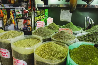 Yeşil ot (Erva de Terere) Mercadao Belediye satılan. 