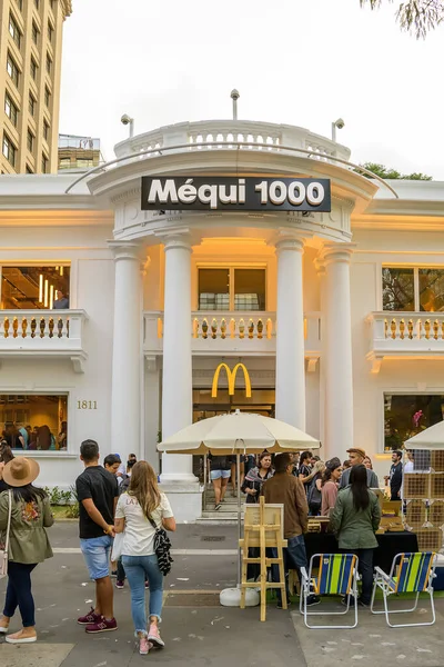 Mequi 1000 aan de laan van Paulista — Stockfoto