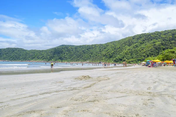 Praia do guaiuba beach, guaruja sp brasilien — Stockfoto