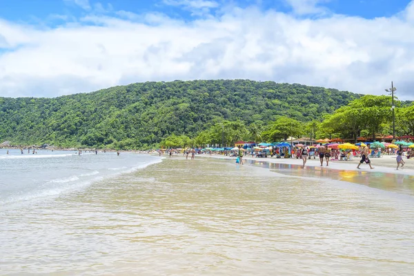 Praia do guaiuba beach, guaruja sp brasilien — Stockfoto