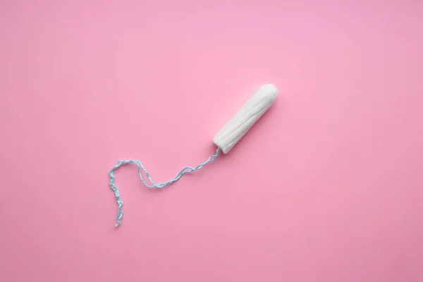 Tampon Menstruacyjny Różowym Tle Cykl Menstruacji Higiena Ochrona — Zdjęcie stockowe