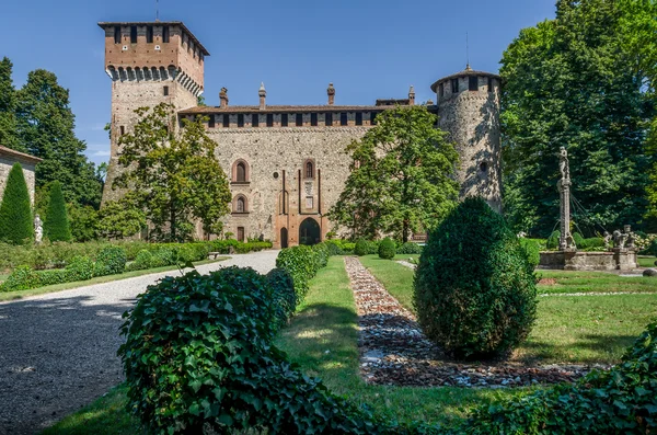 Średniowieczny zamek Grazzano Visconti — Zdjęcie stockowe