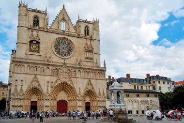 Lyon, Saint Jean Katedrali
