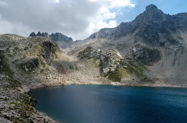 Lago di montagna di Portette — Foto Stock