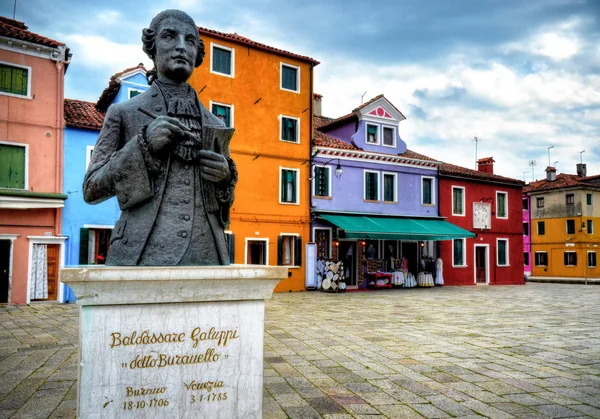 Burano, Baldassarre Galuppi anısına anıt — Stok fotoğraf