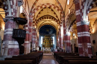 Abbazia di Staffarda (italy), central nave