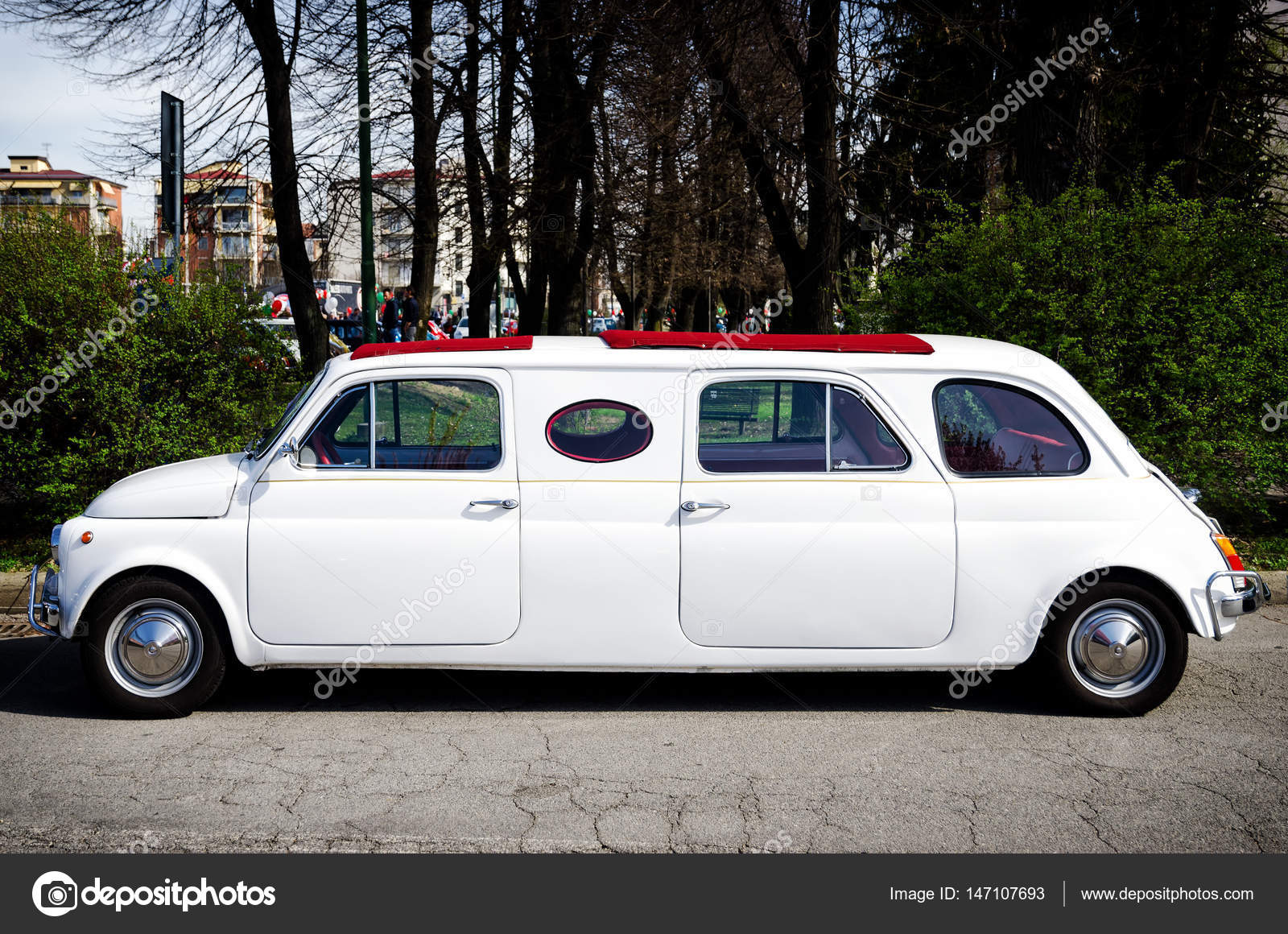 Fiat 500 Limousine In A Classic Car Rally Stock Editorial Photo C Cristianoaless