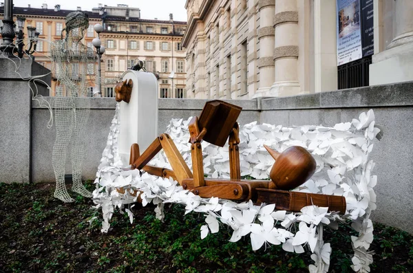 Escultura urbana en turín — Foto de Stock