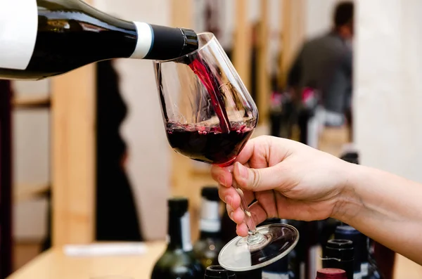 Esperienza degustazione vino Barolo — Foto Stock