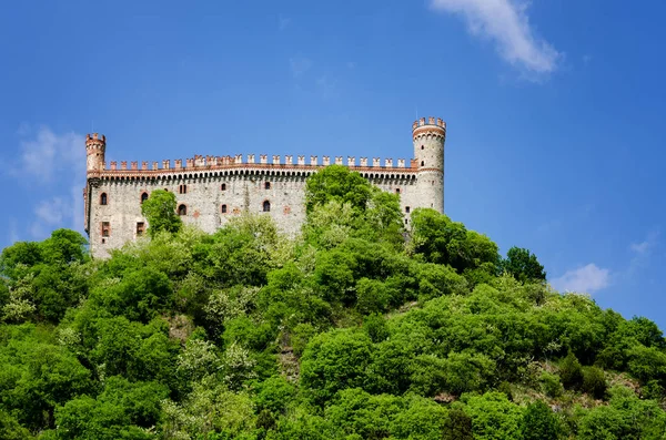Zamek z Montaldo Dora — Zdjęcie stockowe