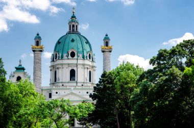 Viyana, Karlskirche Kilisesi