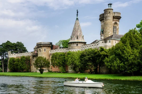 Лаксенбурзький замок, поблизу Відня — стокове фото