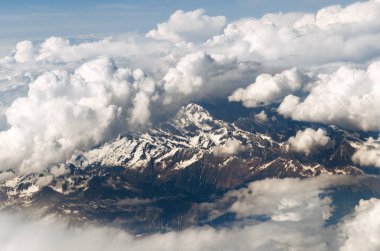 uçaktan gördüm dağlar