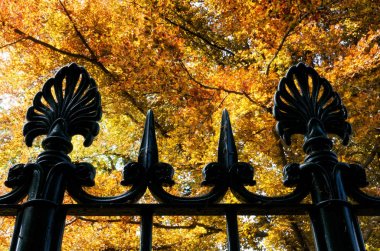 Antik sahte korkuluk