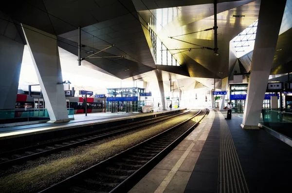 Viyana Merkez Tren Garı (Hauptbahnhof)