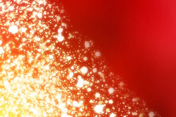 Fundo de Natal vermelho com brilho círculo dourado ou luzes bokeh. Partículas redondas desfocadas — Fotografia de Stock