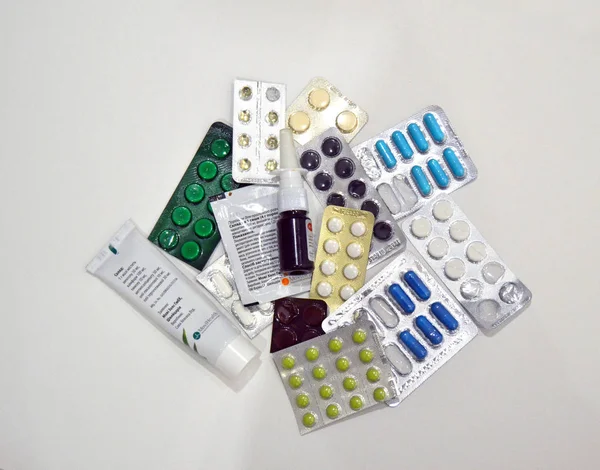 Wiele Różnych Tabletek Paski Kapsułki Tło Medycyny Wielu Kapsułek Pigułek — Zdjęcie stockowe