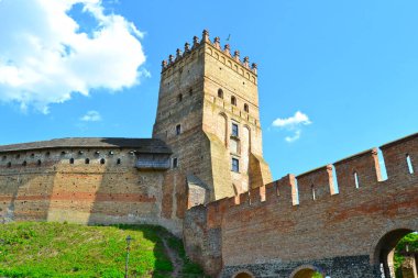 Lutsk kale, aynı zamanda yerel olarak Lubart'ın bilinen veya üst kale kapısında. Lutsk, Ukrayna'nın en önemli dönüm noktası olduğunu