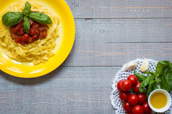 Italienisches Essen Kochen Zutaten für Tomaten Pasta — Stockfoto