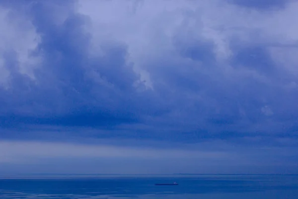 Horyzont morze, zła pogoda Obrazek Stockowy