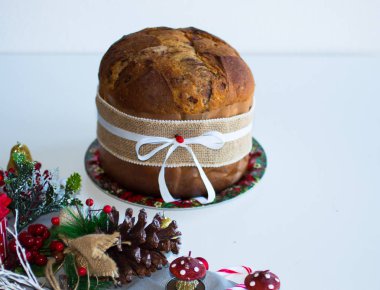 İtalyan çikolata panettone Noel Kek ile biblo decoratio