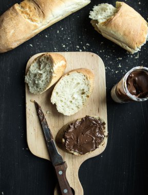 Bread with chocolate paste