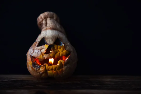 Jack Lantern z oranžové dýně — Stock fotografie