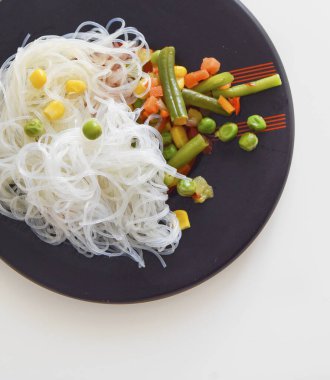 Sebzeli sebzeli pilav.