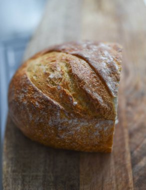 Yarım somun mayasız beyaz ekmek